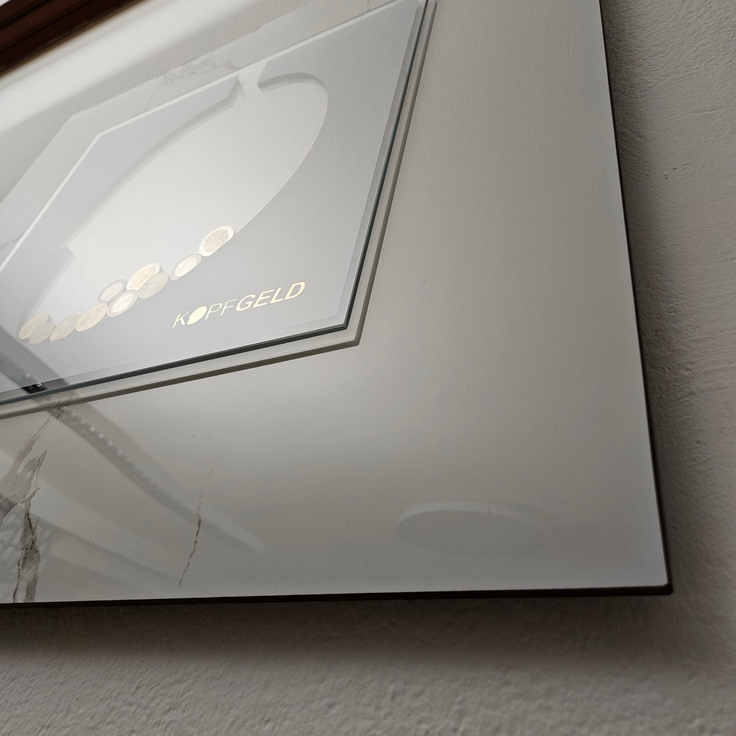Kopfgeld - Platin auf Carrara-Optik